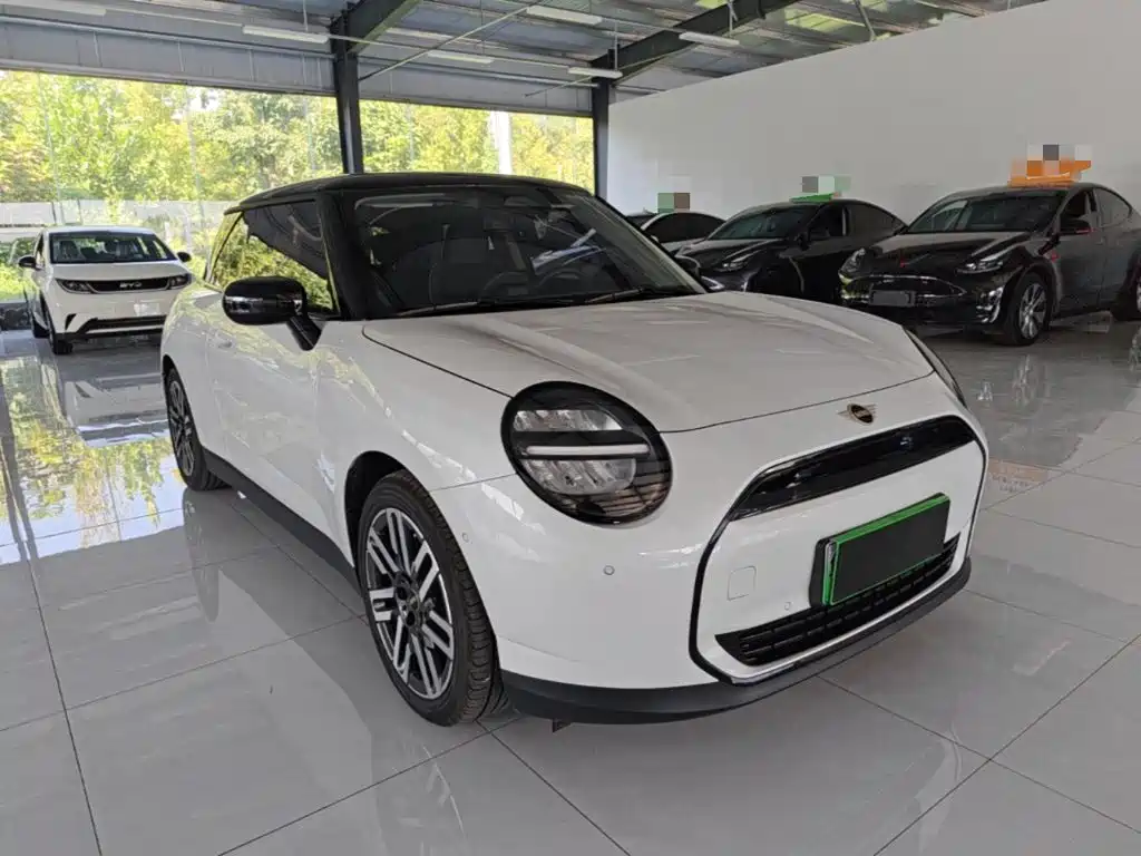 MINI MINI COOPER EV — миниатюра 4
