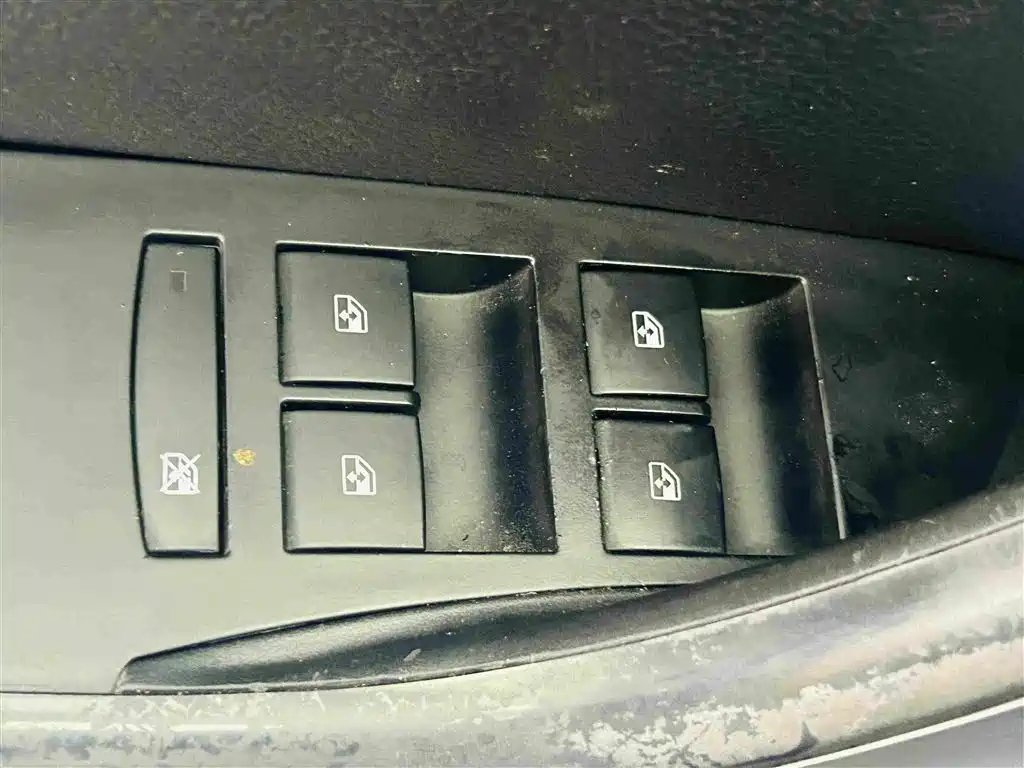 Buick Excelle — миниатюра 18