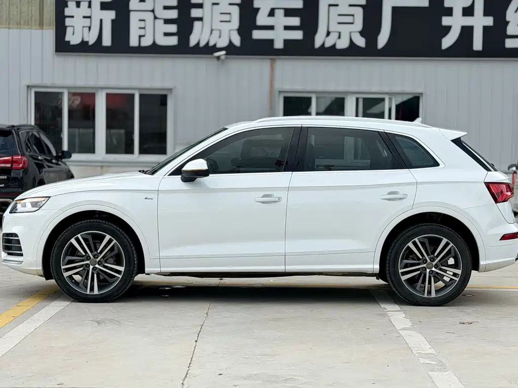 Audi Q5L — миниатюра 4
