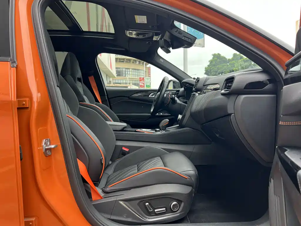 Lynk & Co 02 Hatchback — миниатюра 12