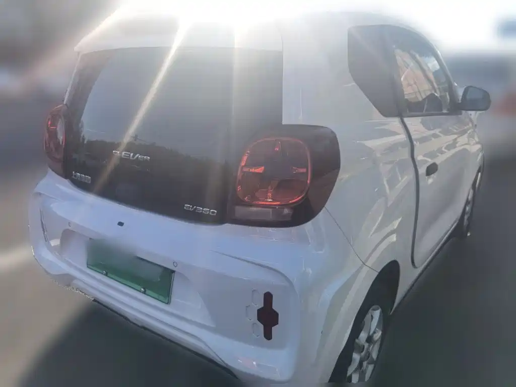 Roewe Clever — миниатюра 4
