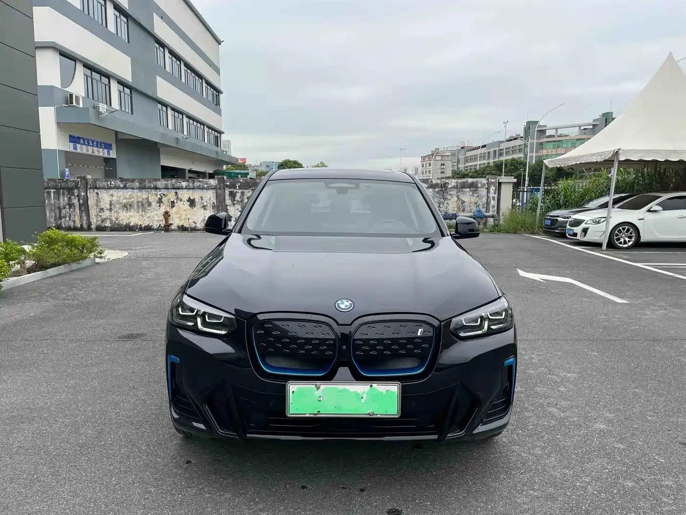 BMW iX3
