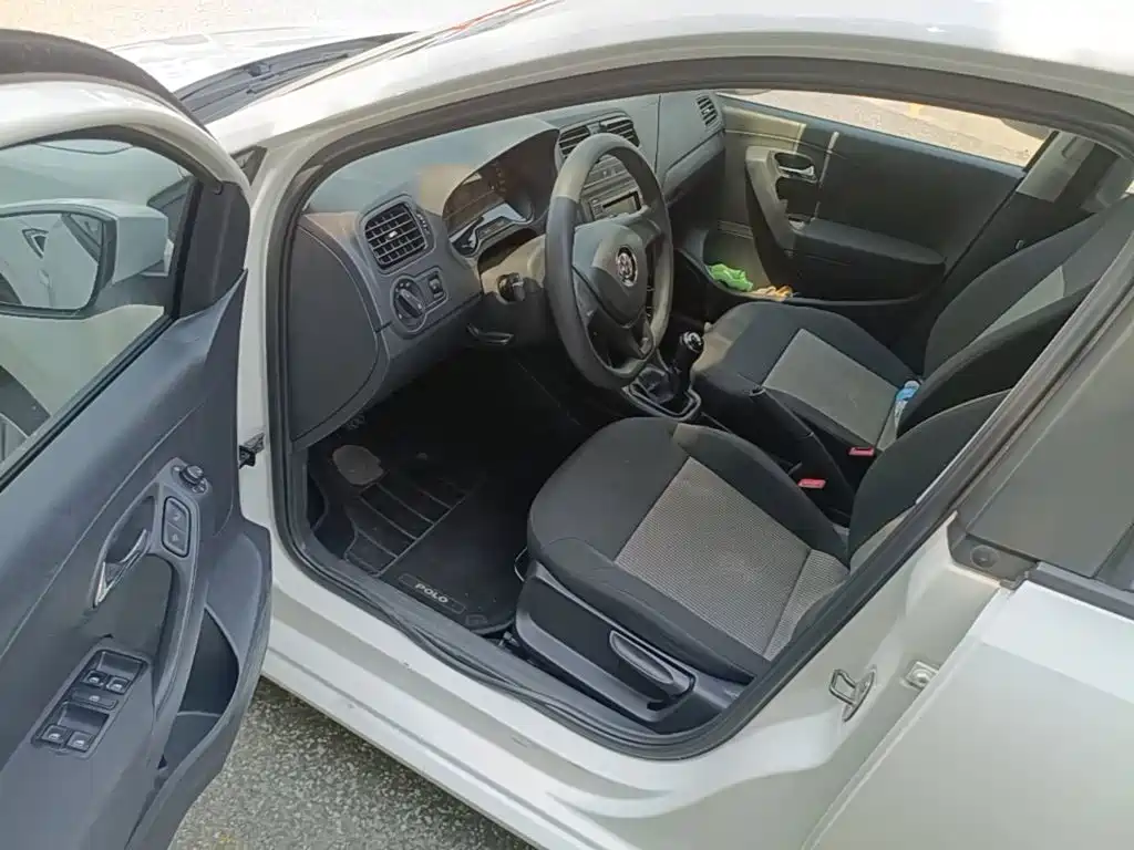 Volkswagen Polo — миниатюра 12