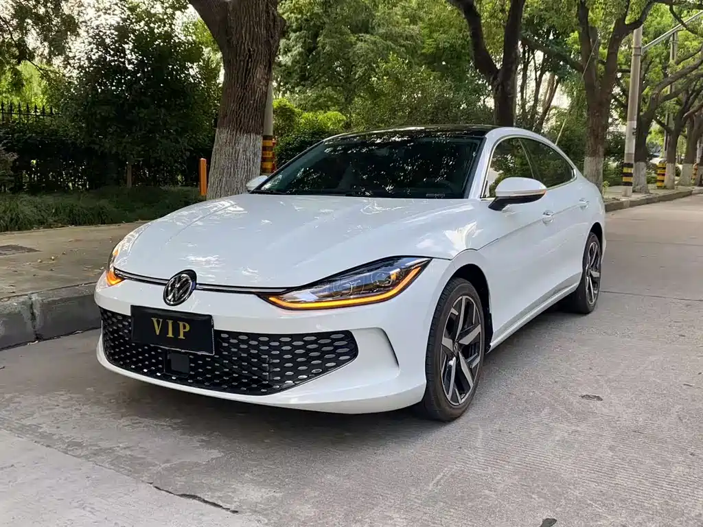VOLKSWAGEN LINGDU