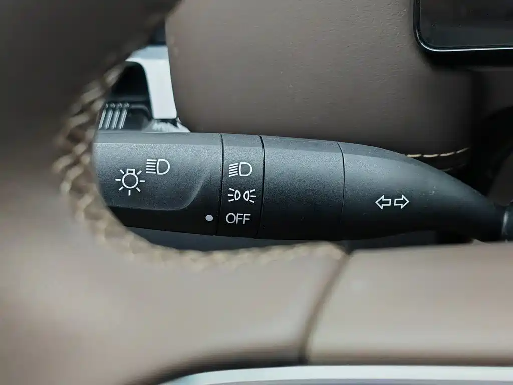 Wuling 星光730 — миниатюра 21