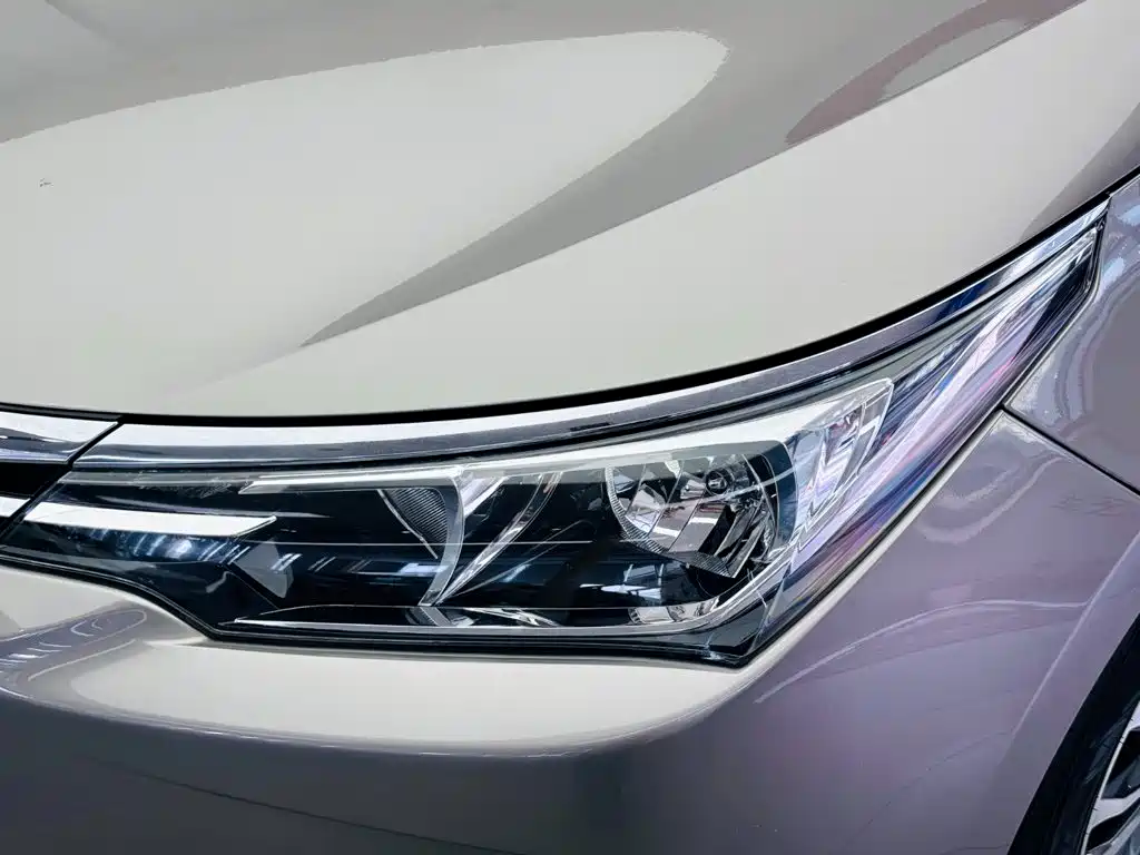 Toyota Corolla — миниатюра 11