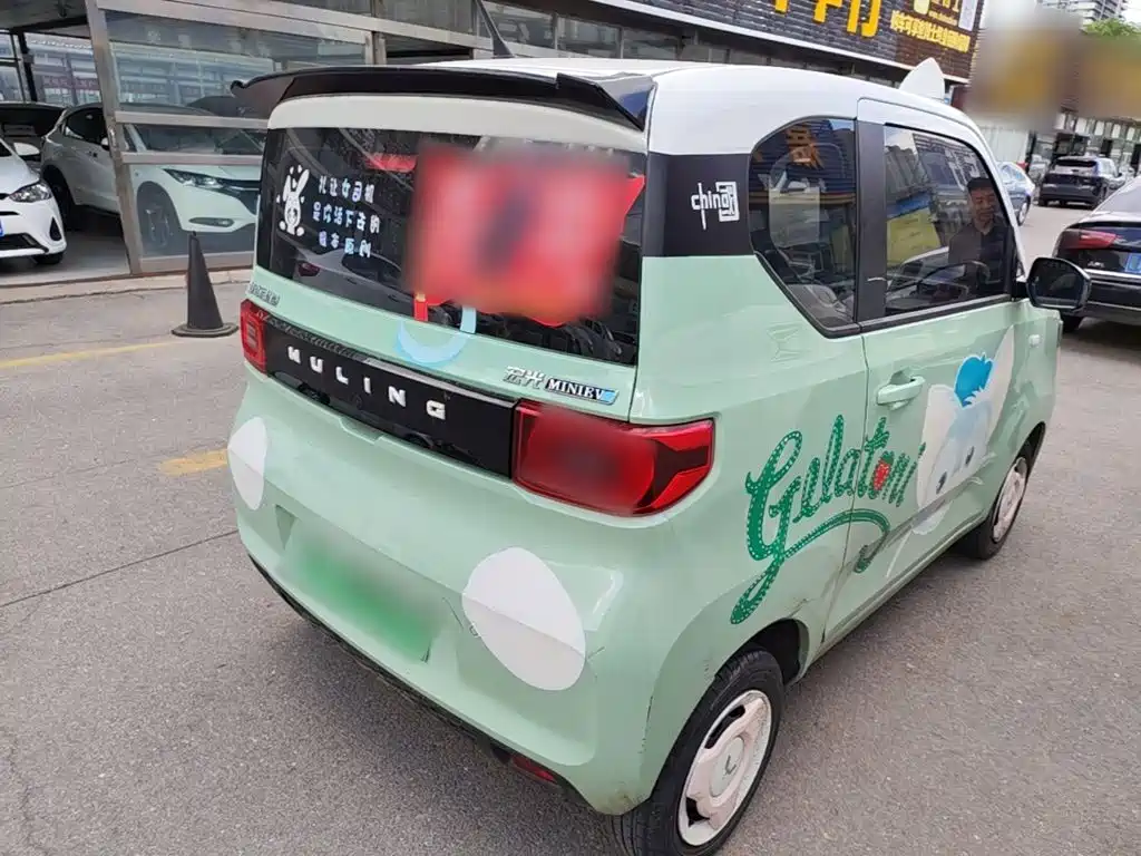 Wuling MINIEV — миниатюра 7