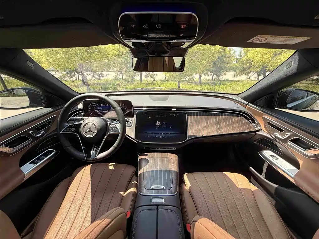 Mercedes-Benz E-Class E 2024 E 300 L Fashion
