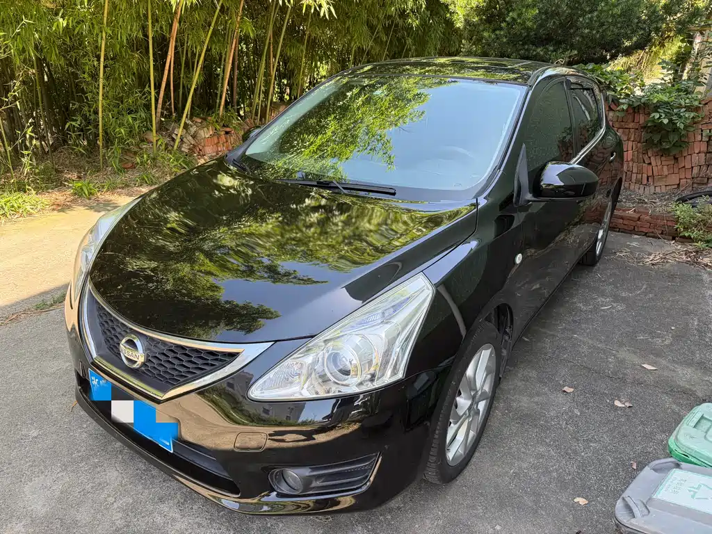 Купить Nissan Tiida