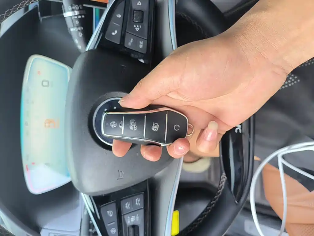 BYD Tang New Energy — миниатюра 9