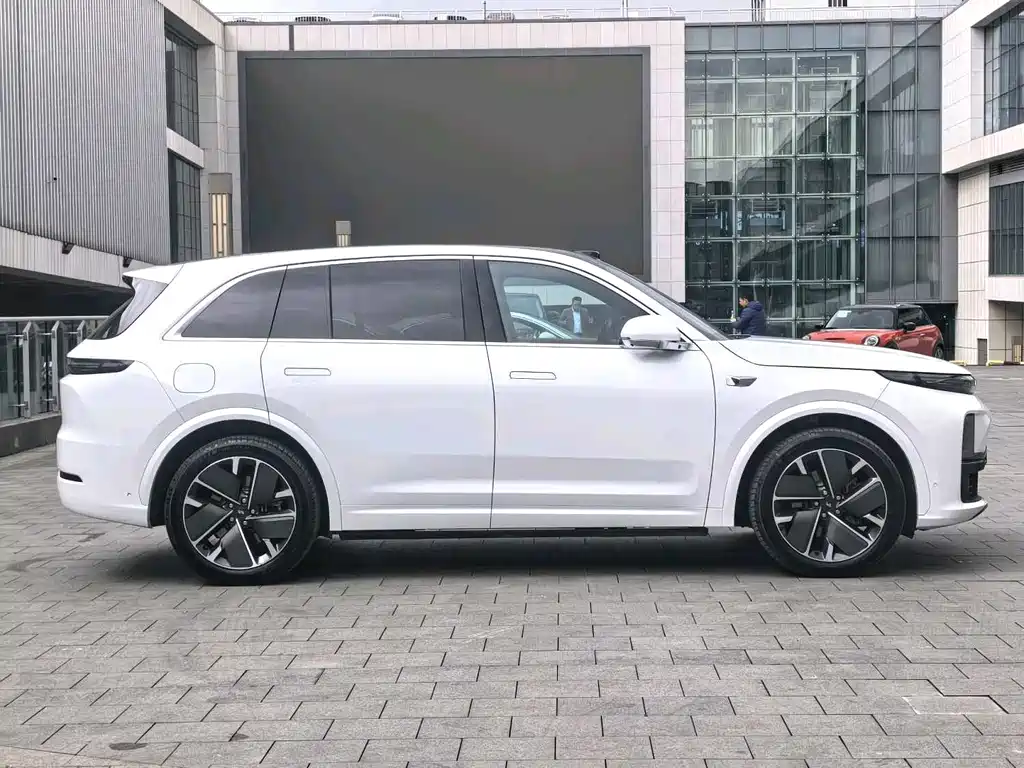 Li Auto IDEAL L7