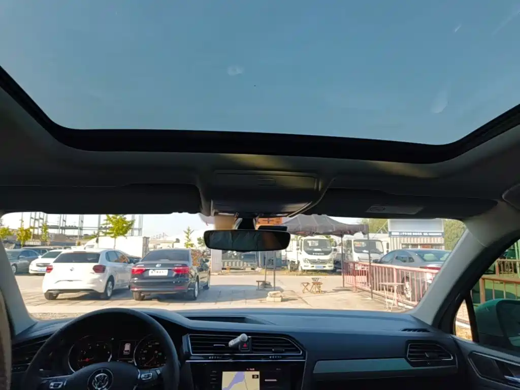 Volkswagen Tiguan L — миниатюра 18
