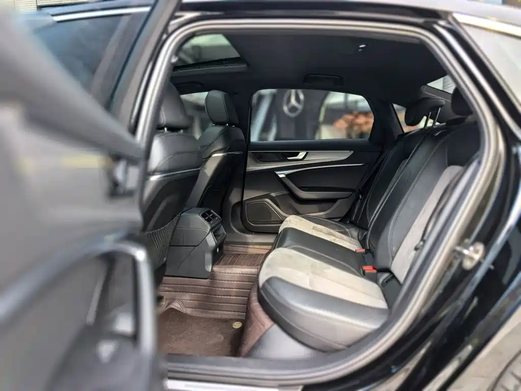 Audi A6L — миниатюра 12
