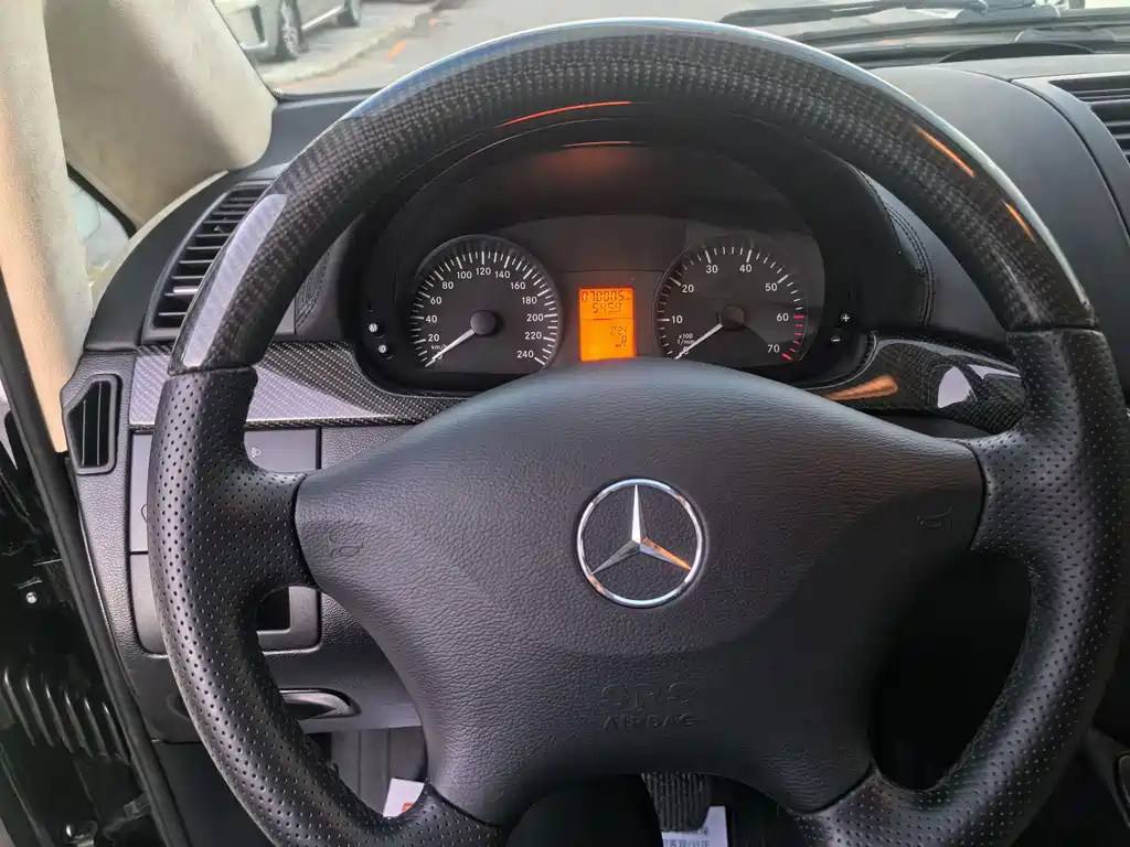 Mercedes-Benz Vito — миниатюра 8
