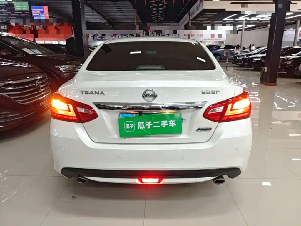 Nissan Teana — миниатюра 6