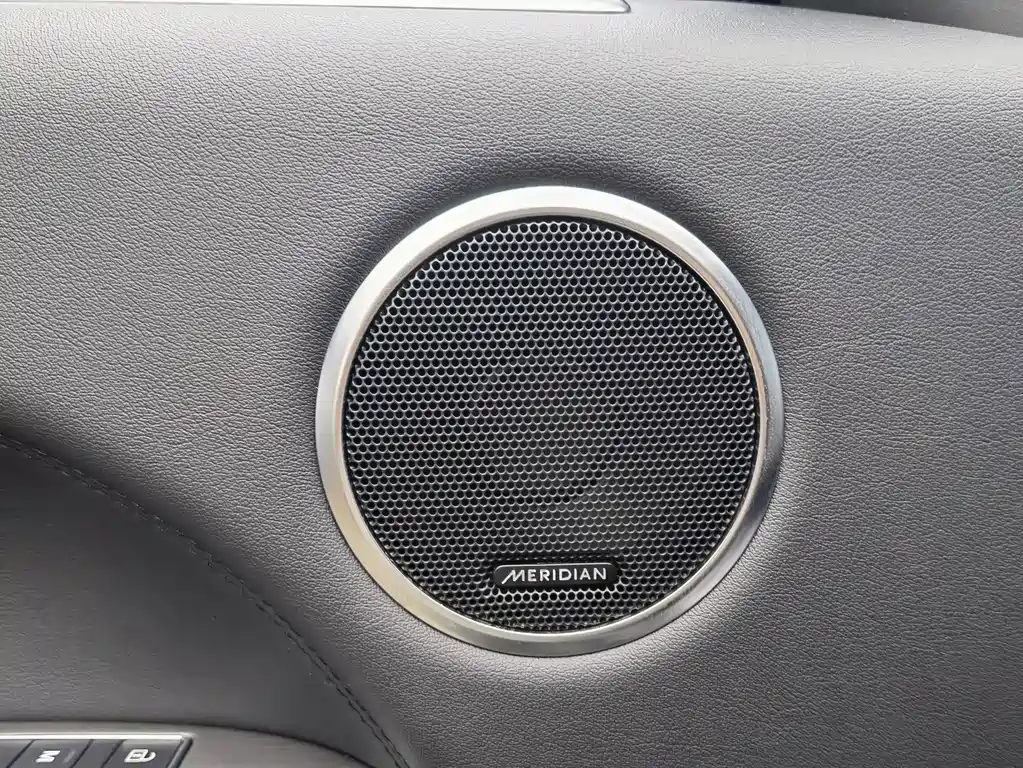 Land Rover Sport PHEV — миниатюра 14