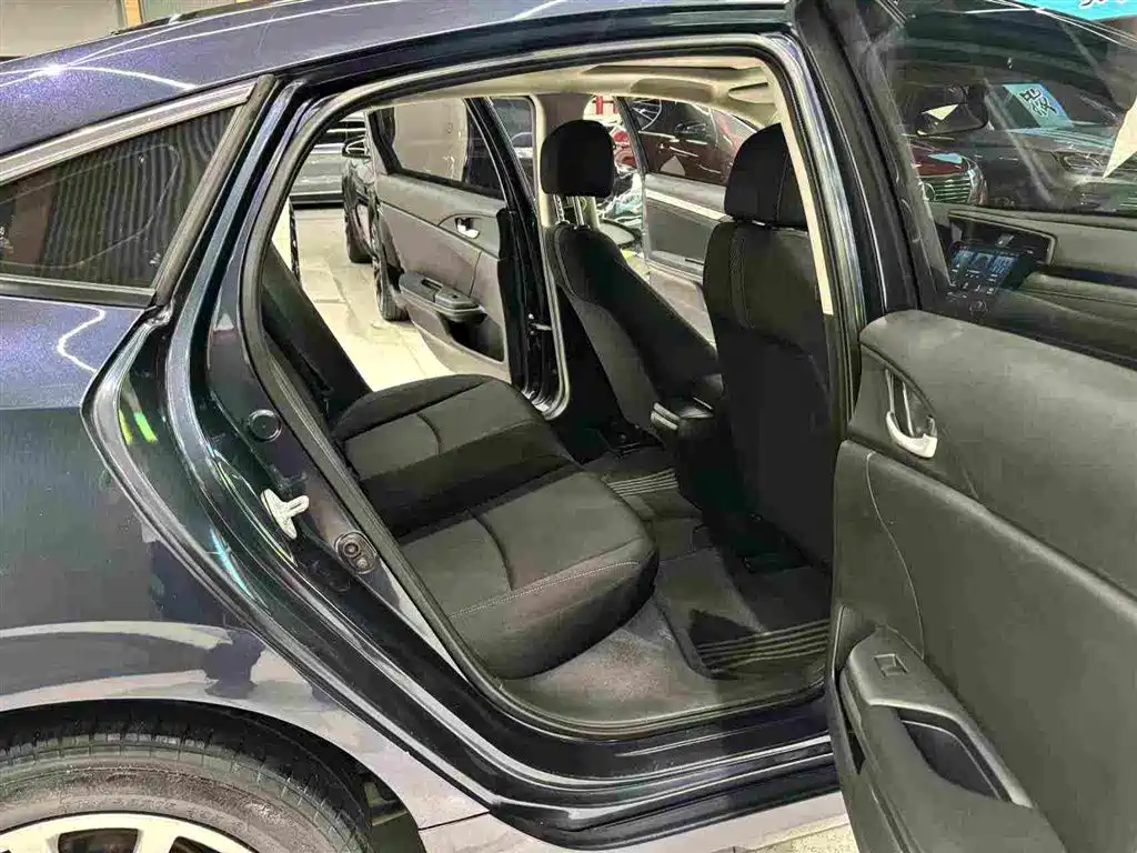 Honda Civic — миниатюра 19