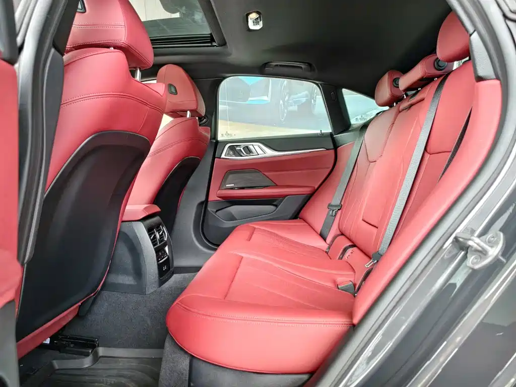 BMW 4 Series — миниатюра 11