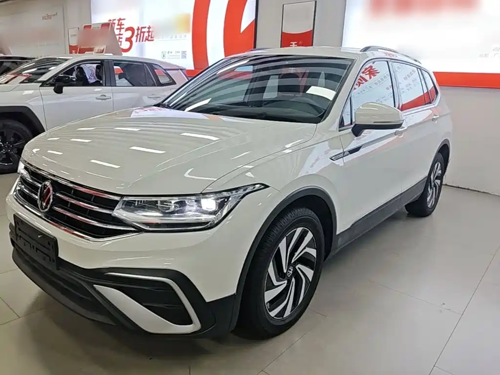 Volkswagen Tiguan L