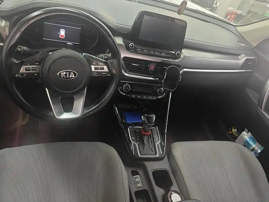 Kia Sportage — миниатюра 12