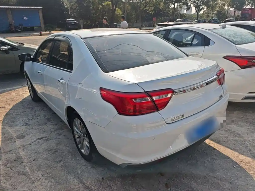 Geely Vision — миниатюра 5