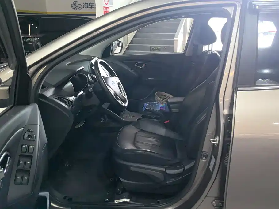 Hyundai ix35 — миниатюра 9