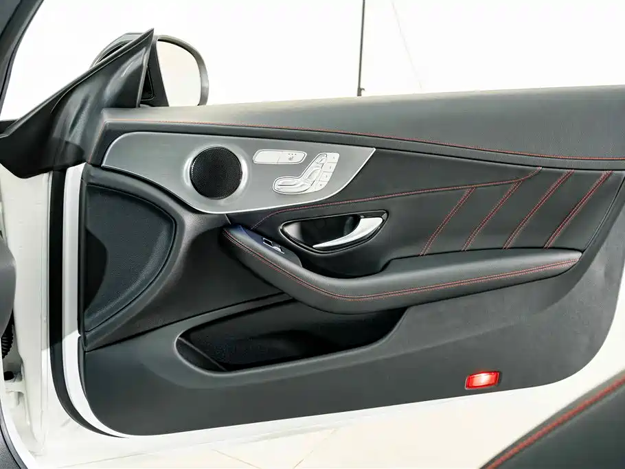 Mercedes-Benz C-Class (Import) — миниатюра 15