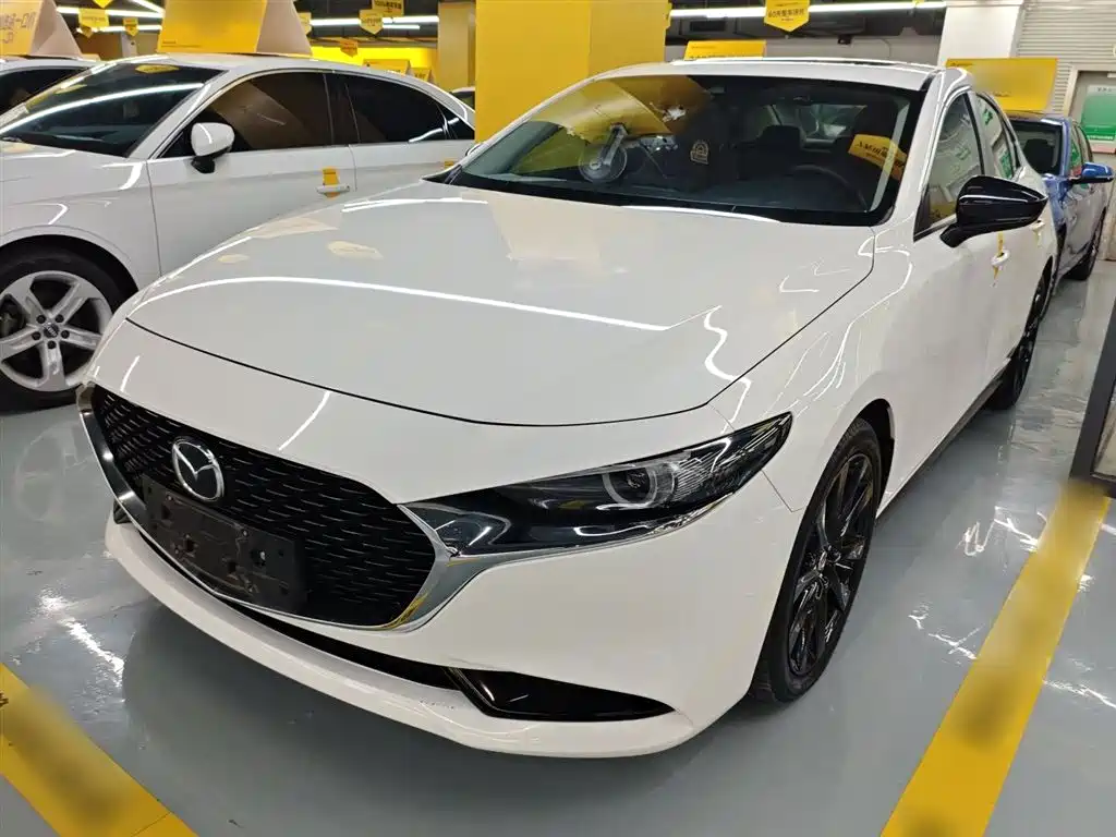 Mazda 3 Axela 2023