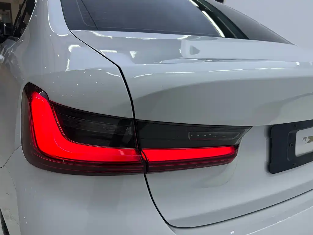BMW 3 Series — миниатюра 7
