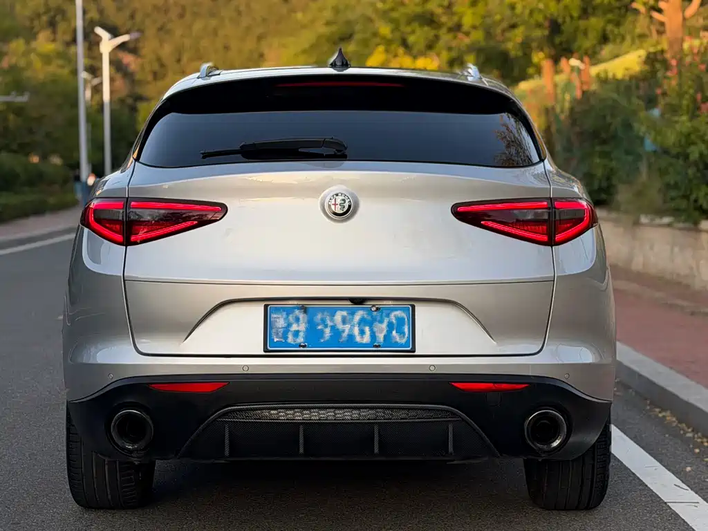 Alfa Romeo Stelvio — миниатюра 4
