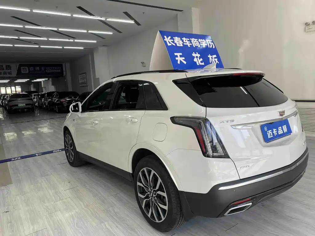 Cadillac XT5 — миниатюра 7