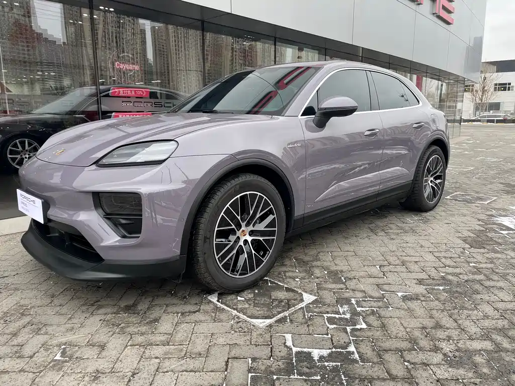 PORSCHE MACAN NEW ENERGY