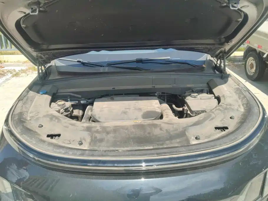 Li Auto Li L8 — миниатюра 10