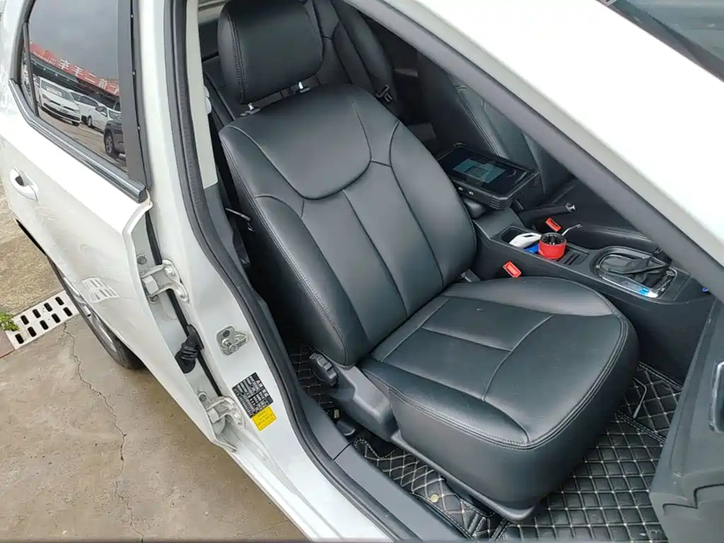 Roewe 360 — миниатюра 25