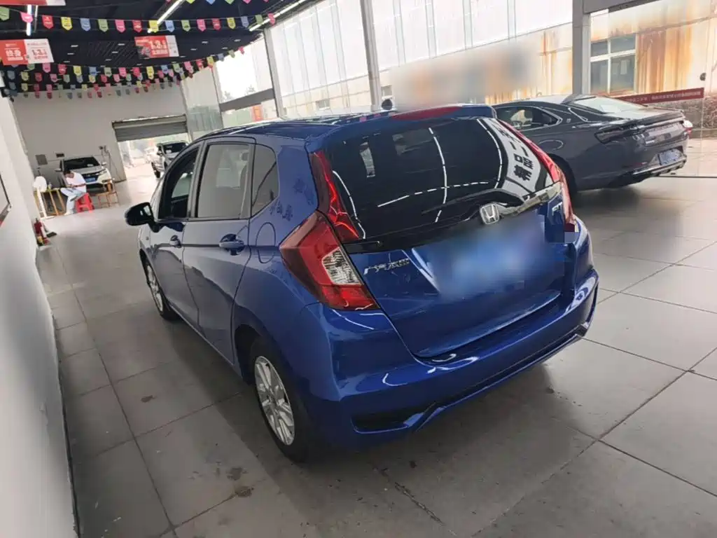 Honda Fit — миниатюра 5
