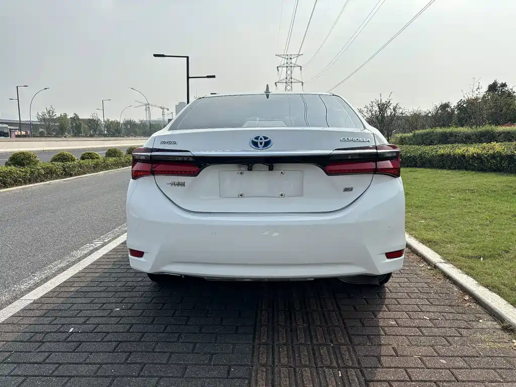 Toyota Corolla — миниатюра 6