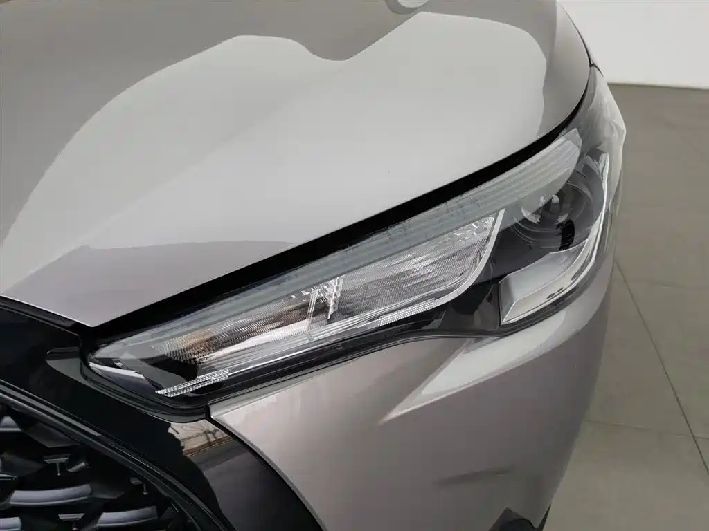 TOYOTA COROLLA SHARP AMPLIFIER