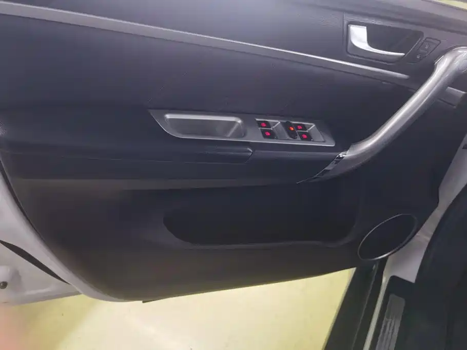 Haval M6 — миниатюра 7