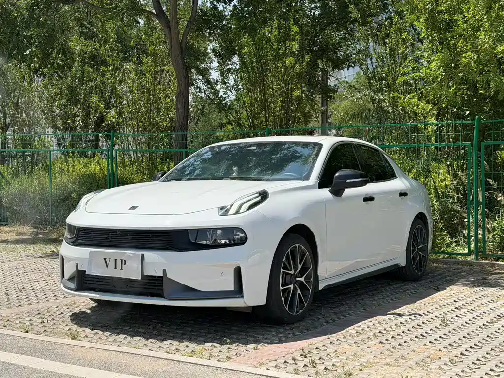 2021 Lynk & Co 03 - zdjęcie 1 z 9