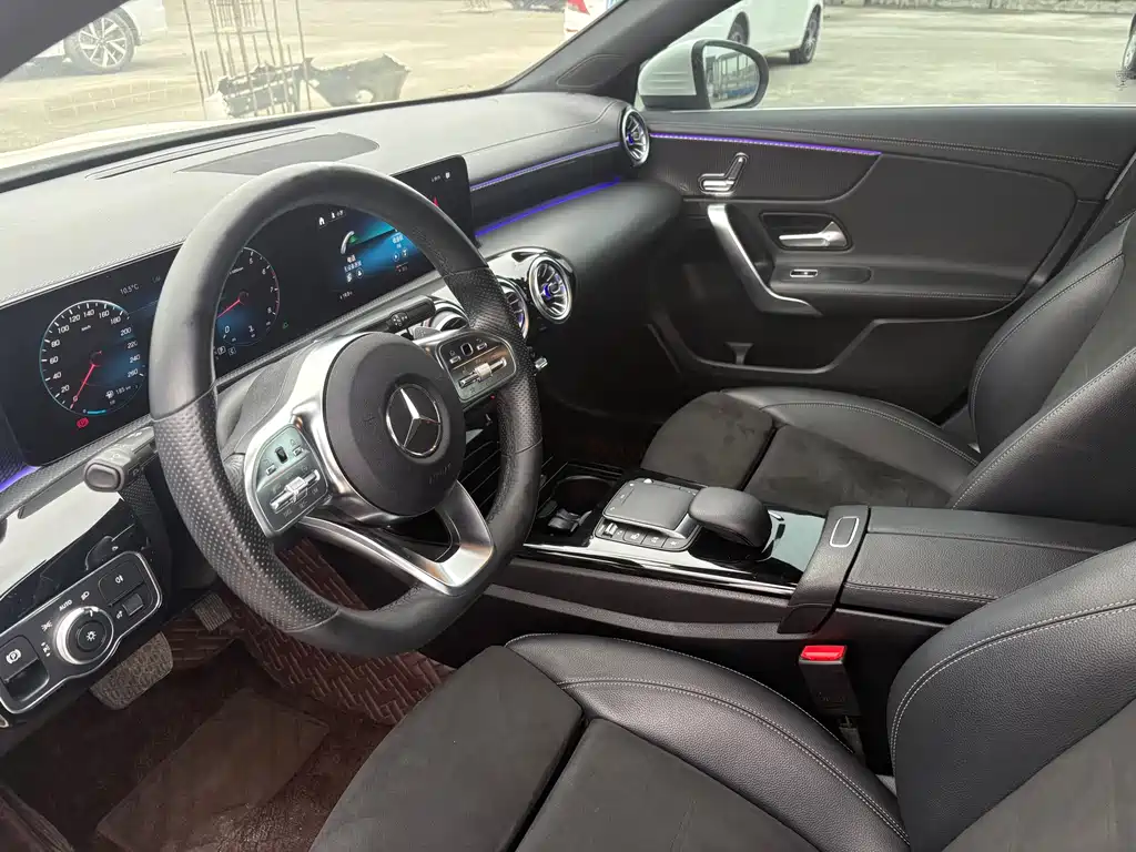 MERCEDES-BENZ A CLASS