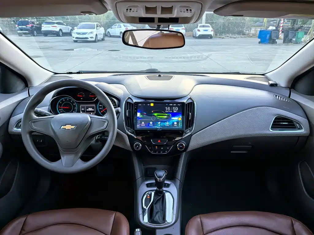Chevrolet Cruze — миниатюра 9