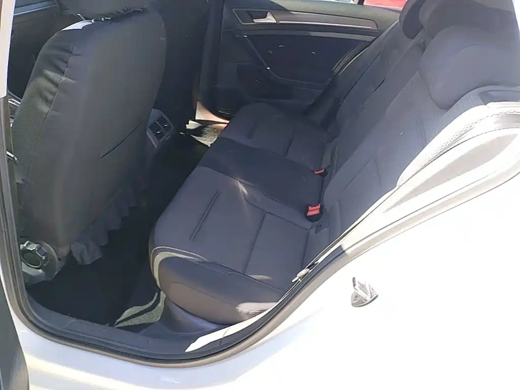 Volkswagen Golf — миниатюра 17