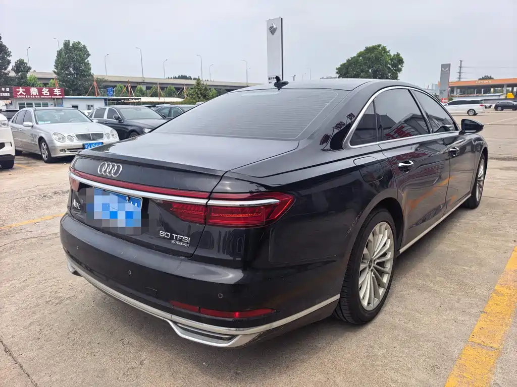 Audi A8 2022 A8L 50 TFSI quattro Comfort