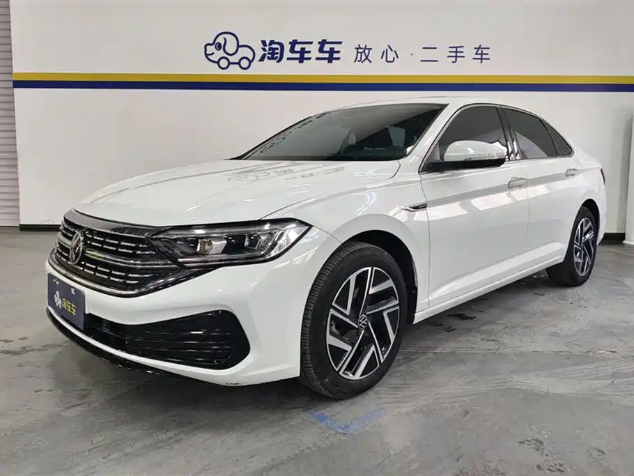 Volkswagen Sagitar 2022