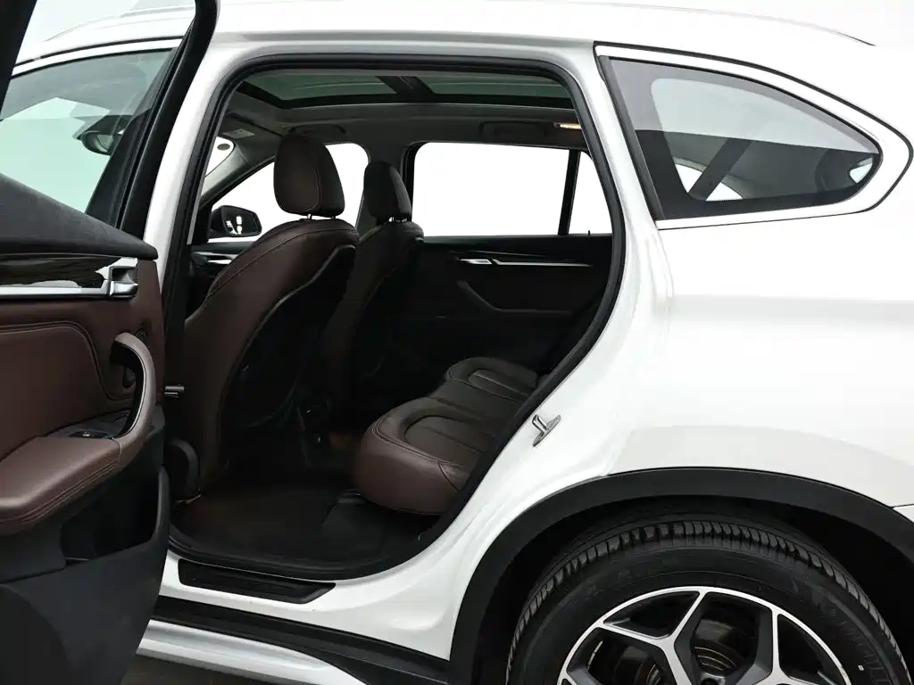 BMW X1 New Energy — миниатюра 14