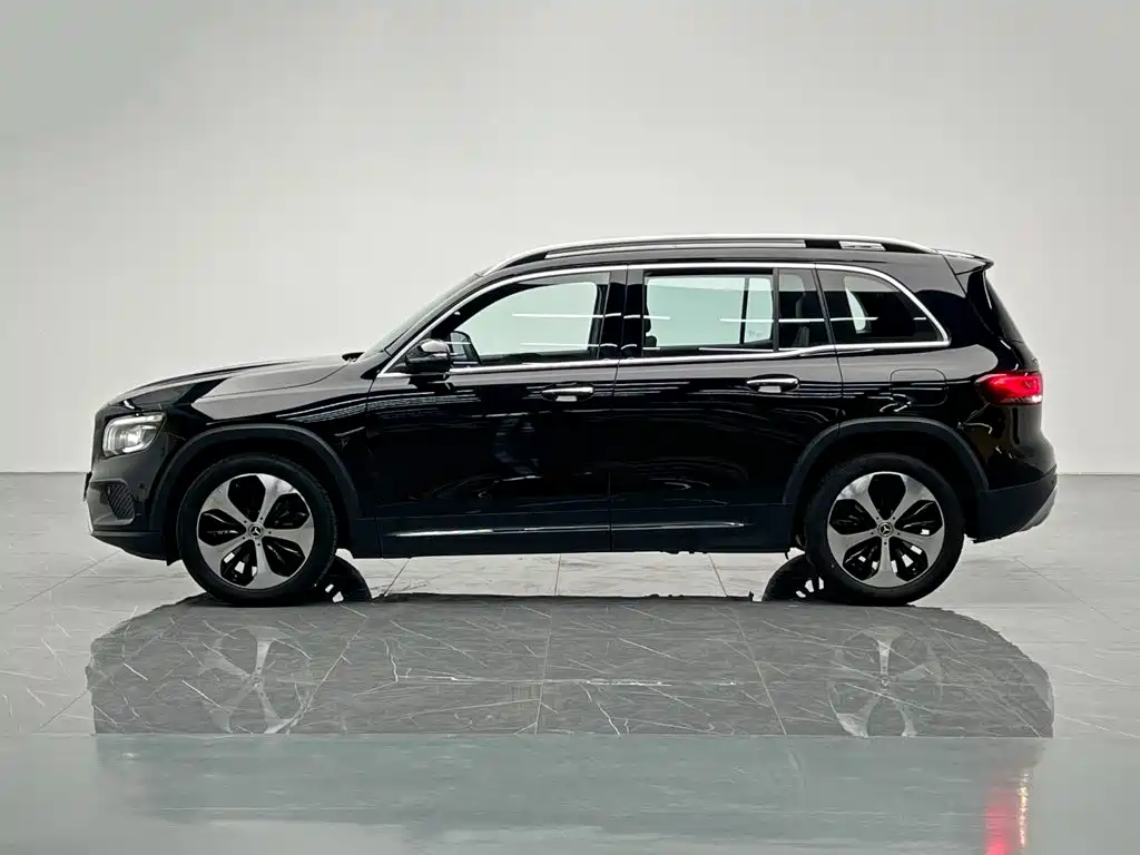Mercedes-Benz GLB — миниатюра 3