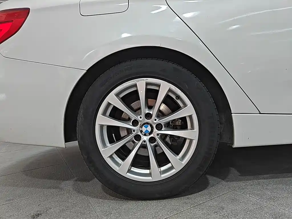 BMW 3 Series GT — миниатюра 18