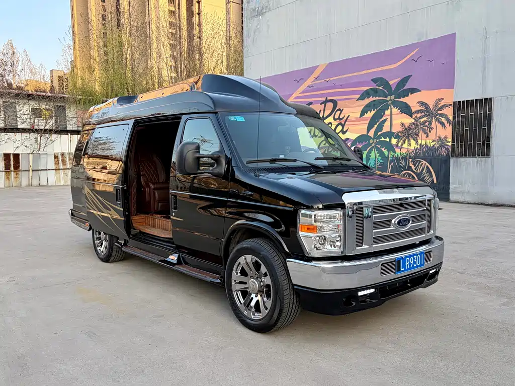 Ford E350 2014