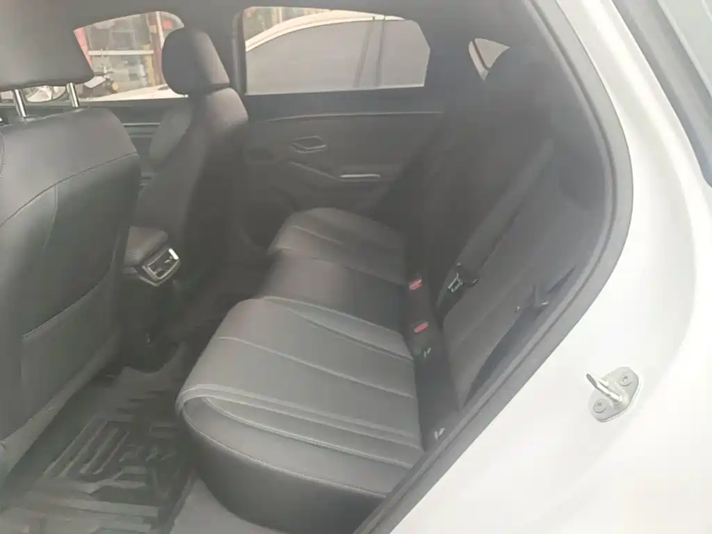 BYD Qin L — миниатюра 17