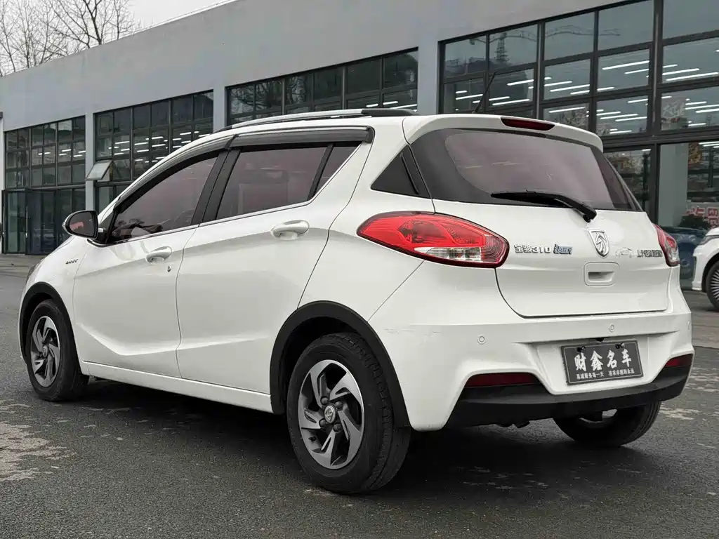 BAOJUN 310